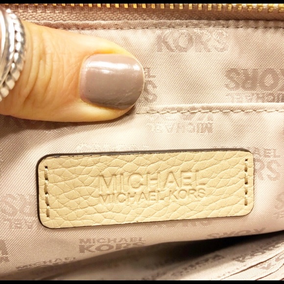 MK Leather Wristlet - Picture 6 of 8
